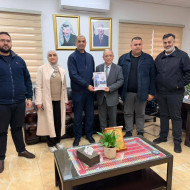 تسليم التقرير السنوي لدائرة الكهرباء لعام 2025