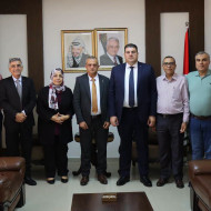 رئيس بلدية طولكرم يبحث مع وزير النقل والمواصلات تطوير منظومة النقل العام ومعالجة الأزمة المرورية في المدينة
