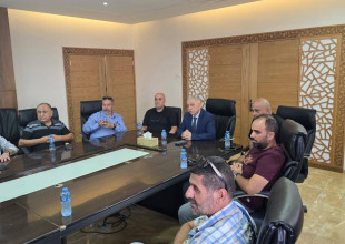 رئيس بلدية طولكرم يستقبل تجار سوق الحسبة لعرض مشروع تطوير وتوسعة سوق الجملة بالشراكة مع الفاو