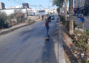 اعمال نظافة يومية لقسم النظافة في بلدية طولكرم