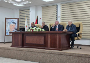 عقدت بلدية طولكرم لقاء مجتمعياً تشاورياً لعرض مشروع إعادة تأهيل وتعبيد شارع السكة والشوارع الواقعة خلف الإسكان