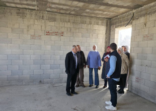 بلدية طولكرم تُنهي مرحلة العظم بمدرسة "شاكر خريشي" وتوجه ببدء التشطيب