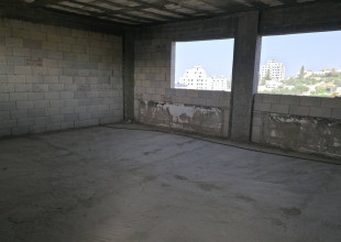 بلدية طولكرم تُنهي مرحلة العظم بمدرسة "شاكر خريشي" وتوجه ببدء التشطيب