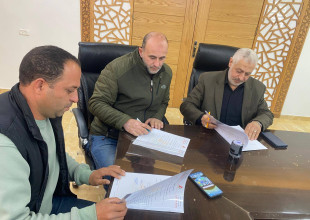 توقيع اتفاقية مشروع إنشاء أرصفة في عدة مواقع بالمدينة والضواحي