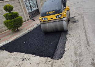صيانة وتعبيد طرق المدينة والضواحي