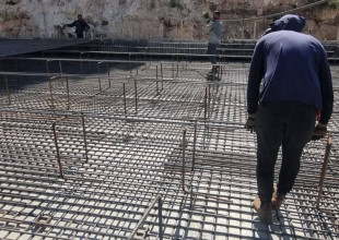 متابعة  سير العمل في مشروع مجمع الخدمات متعدد الأغراض