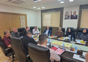 محافظ طولكرم يزور بلدية طولكرم ويبارك للمجلس البلدي الجديد توليه مهامه