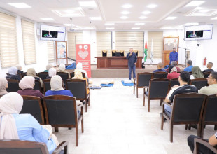 دقيقتان لإنقاذ الحياة لقاء توعوي في بلدية طولكرم بالشراكة مع الجامعة العربية الأمريكية