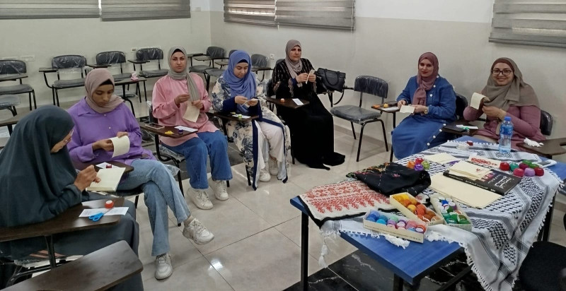 ورشة تدريبية بعنوان " الأعمال و الأشغال اليدوية
