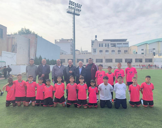 شارك رئيس بلدية طولكرم، د.م رياض عوض ، في افتتاح "بطولة اليوبيل الذهبي لأندية طولكرم للأشبال"