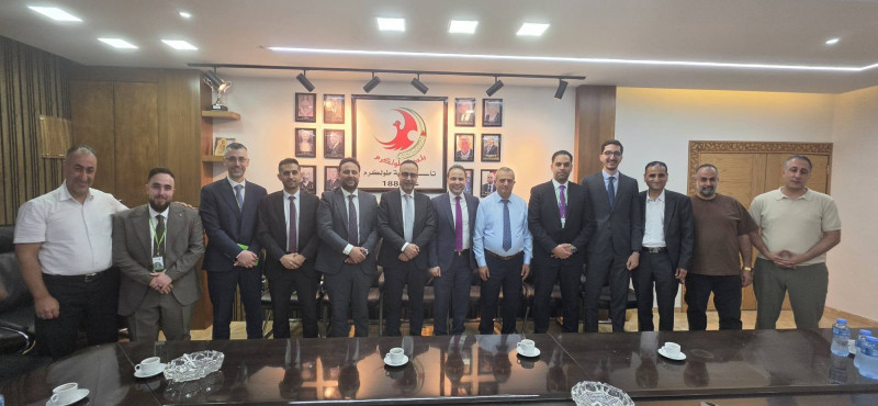 وفد من شركة جوال يزور بلدية طولكرم ويبحث سبل تعزيز التعاون المشترك